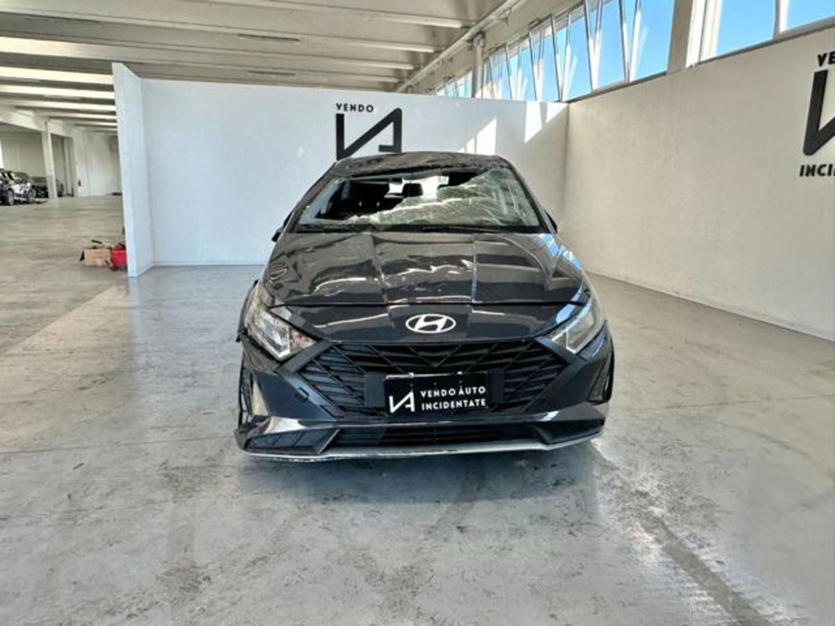 Hyundai i20 1.2 mpi Connectline mt (2)