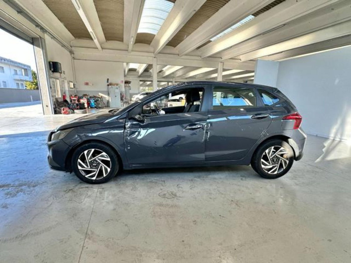 Hyundai i20 1.2 mpi Connectline mt (4)