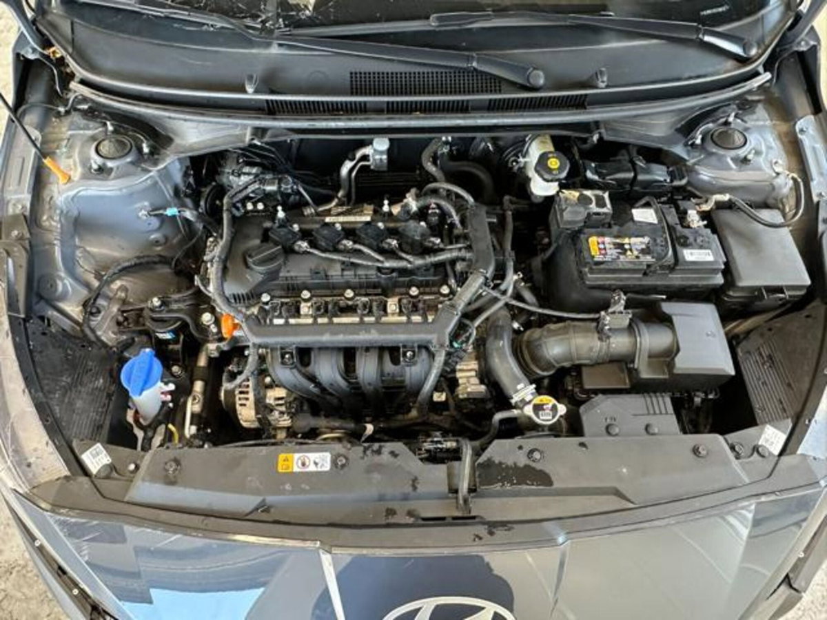Hyundai i20 1.2 mpi Connectline mt (9)