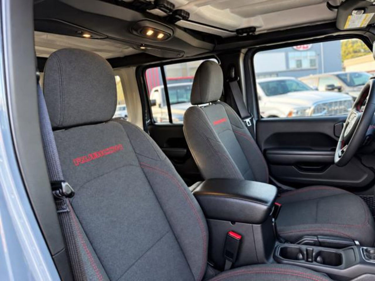 Jeep Wrangler Unlimited 2.0 Turbo Rubicon (13)