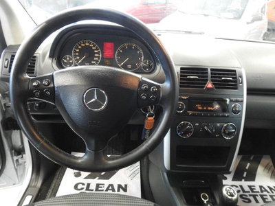 Mercedes-Benz Classe A 150 Avantgarde (18)