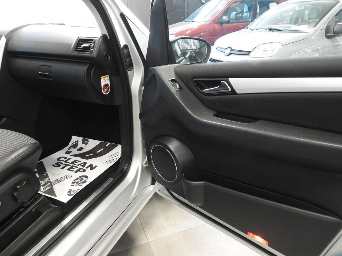 Mercedes-Benz Classe A 150 Avantgarde (9)