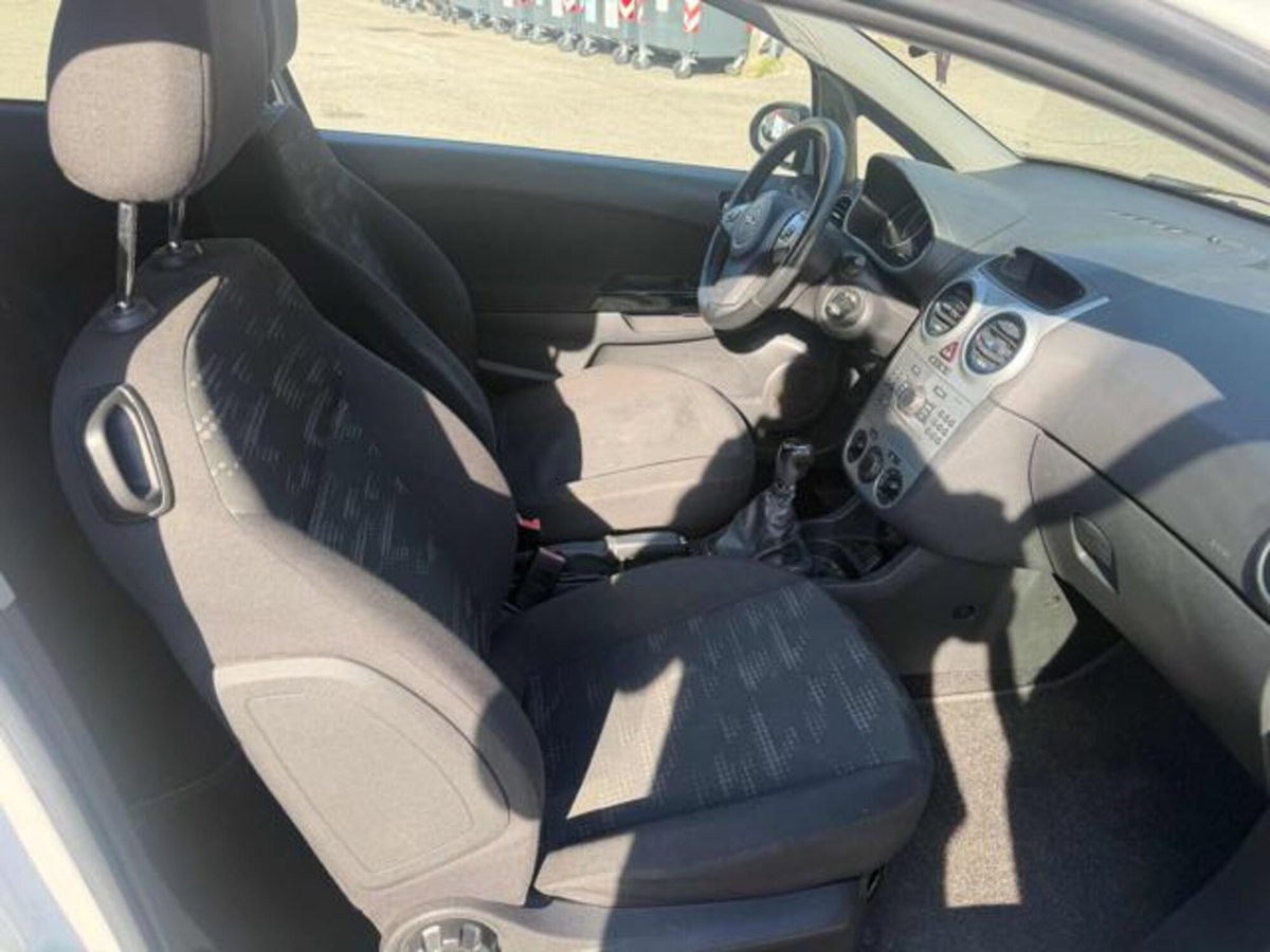 Opel Corsa 1.3 CDTI 95CV F.AP. 3 porte b-color (11)