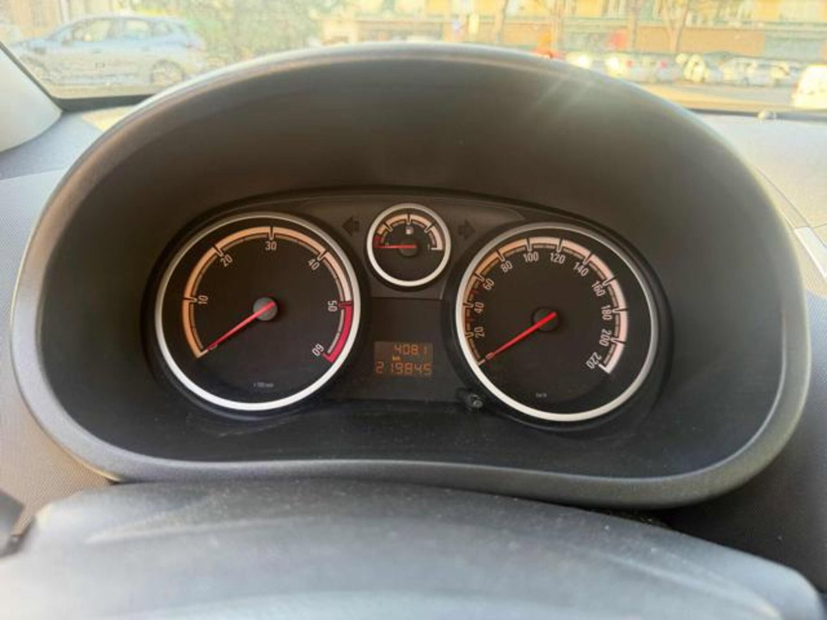 Opel Corsa 1.3 CDTI 95CV F.AP. 3 porte b-color (14)