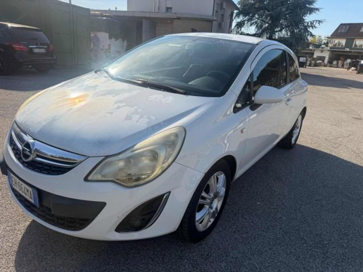 Opel Corsa 1.3 CDTI 95CV F.AP. 3 porte b-color (3)