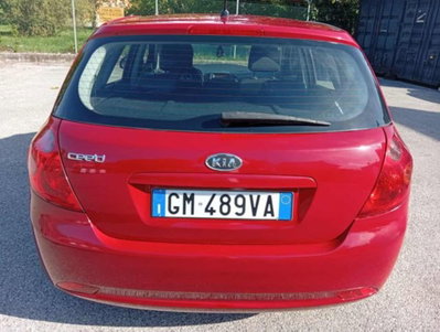 Kia cee'd 1.4 109CV 5p. EX (8)