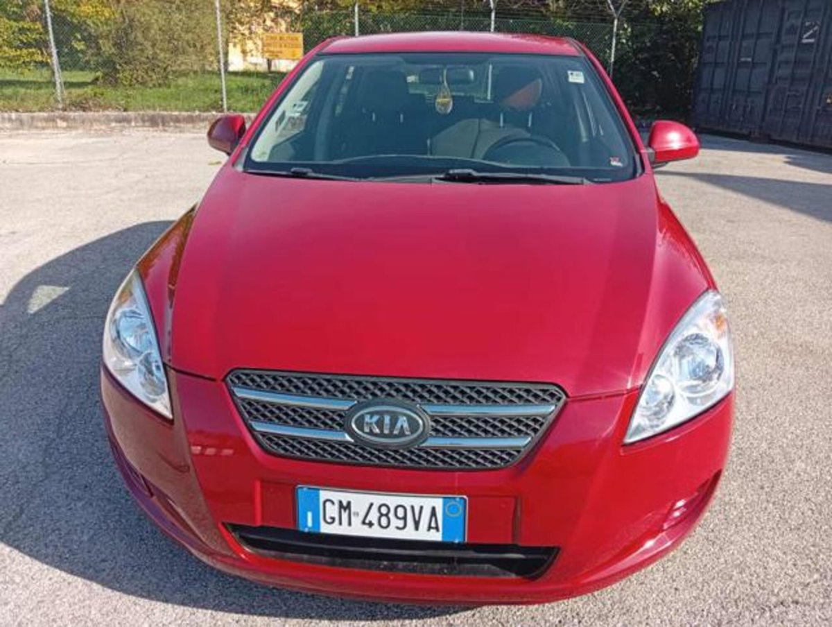 Kia cee'd 1.4 109CV 5p. EX (14)