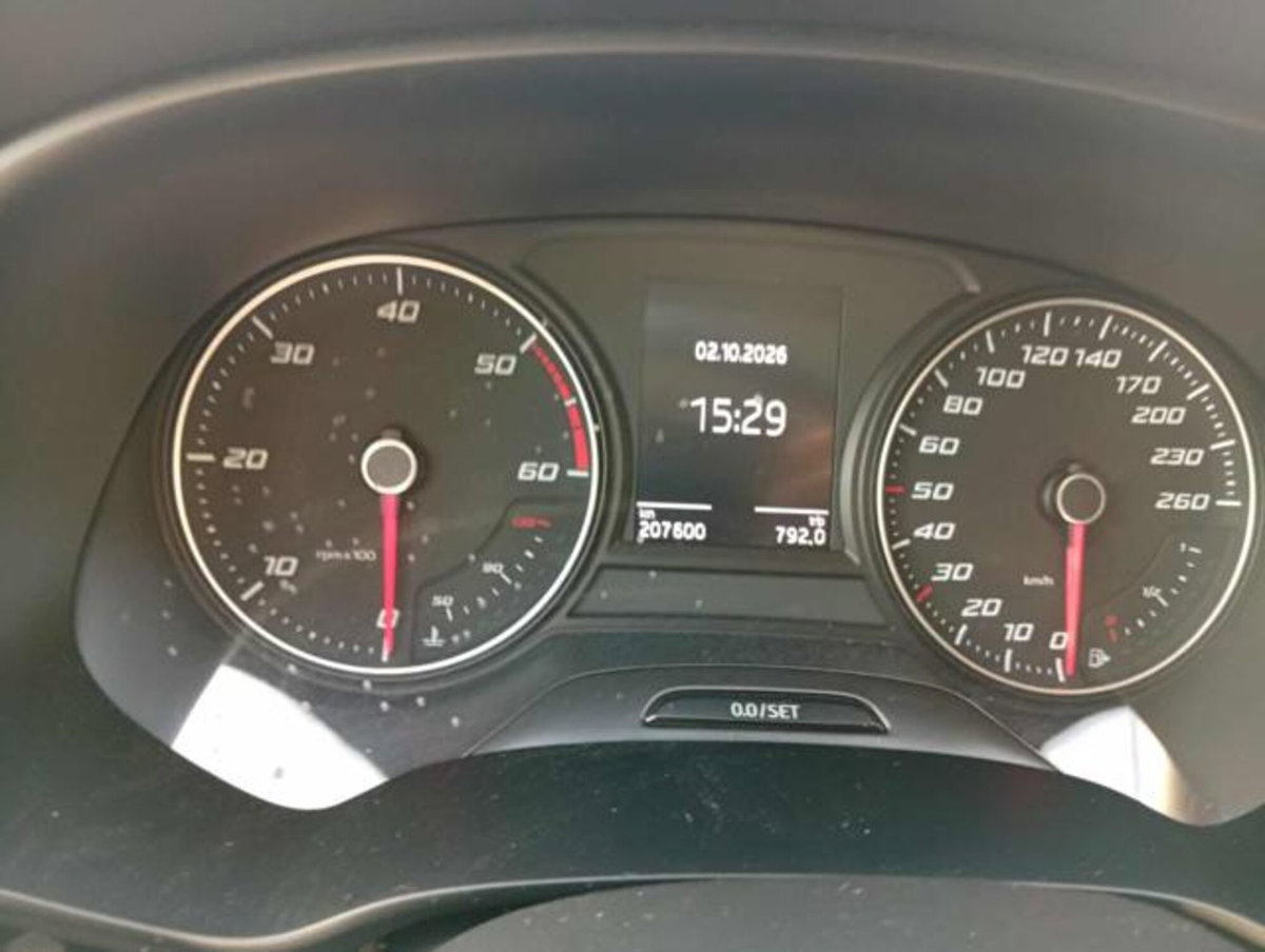 SEAT Leon 1.6 TDI 110 CV 5p. Start/Stop Business HIGH (11)