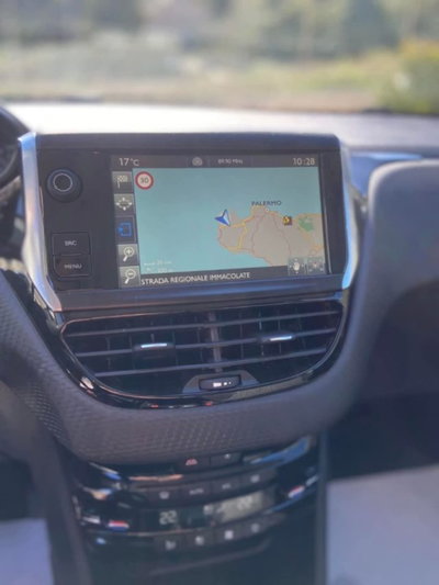 Peugeot 208 100 3 porte Allure (14)