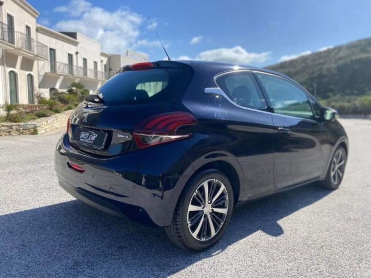 Peugeot 208 100 3 porte Allure (6)
