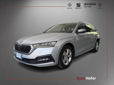 Skoda Octavia Station Wagon 2.0 TDI CR DSG Wagon Executive usata
