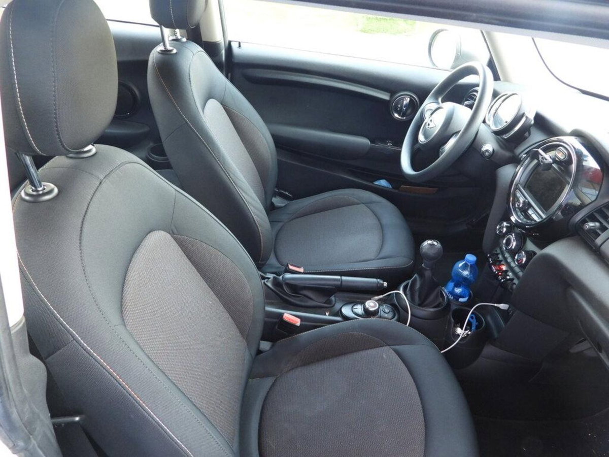 MINI Mini 1.5 One 75 CV (9)