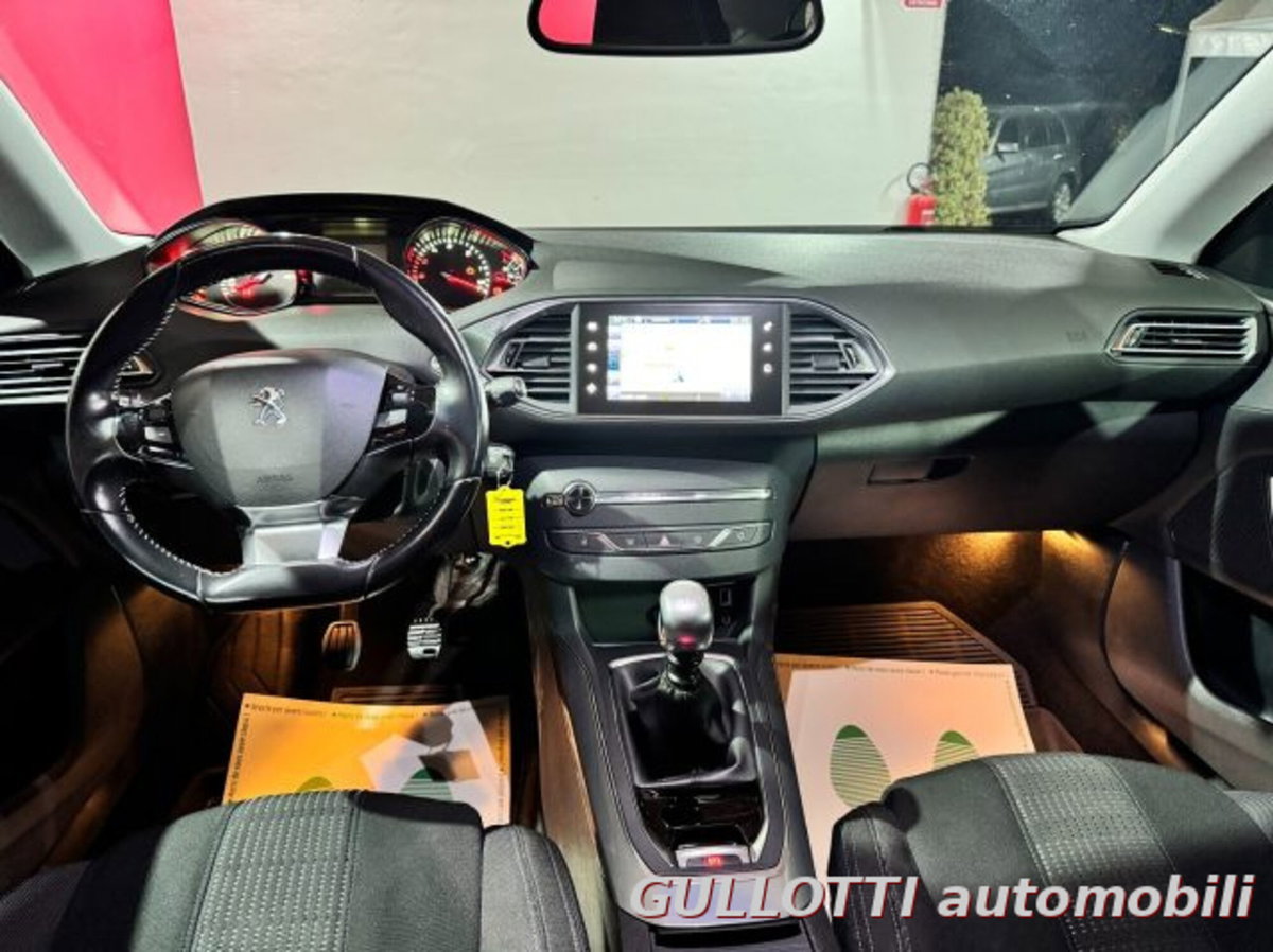 Peugeot 308 BlueHDi 120 S&S Allure (13)
