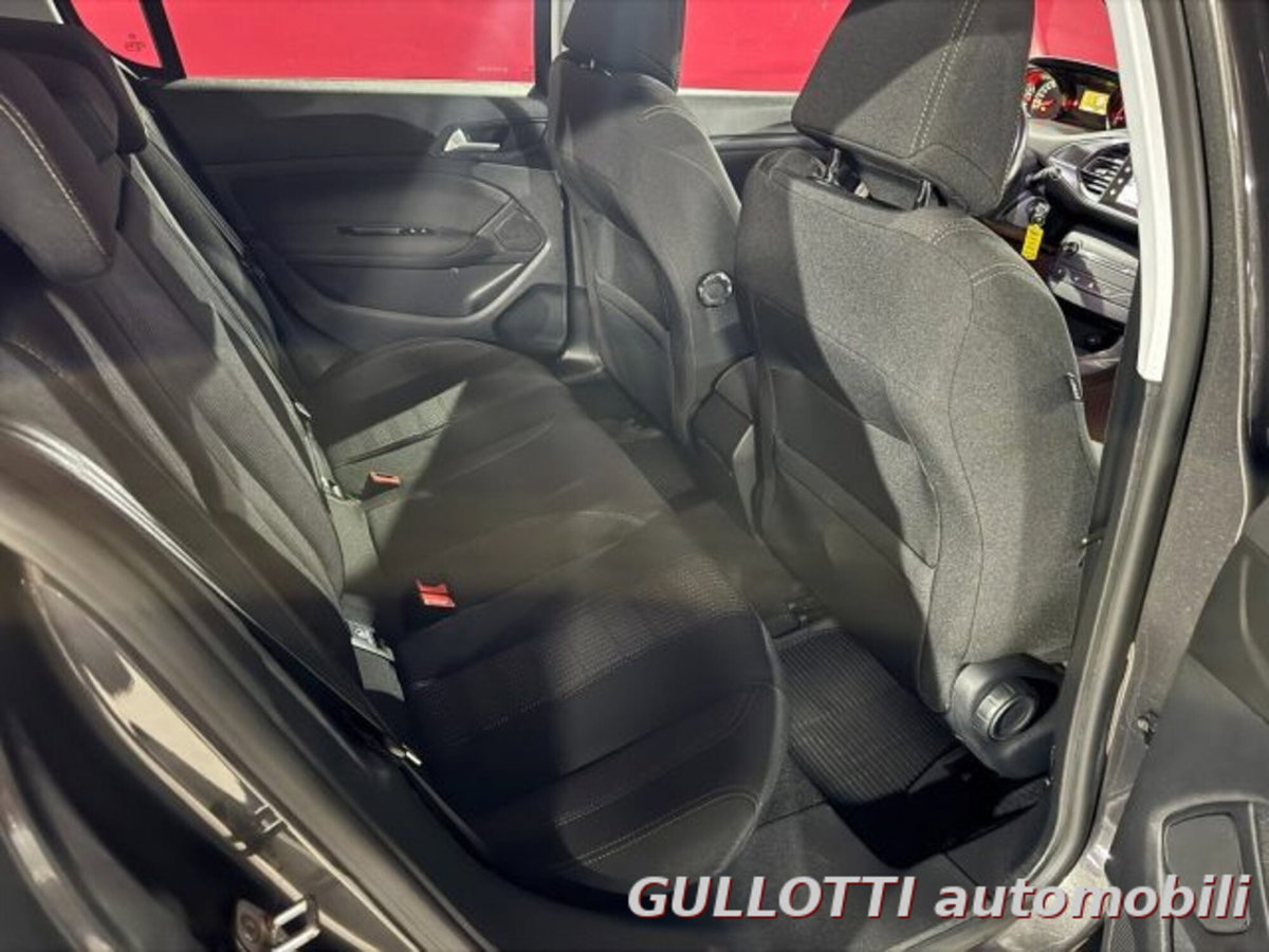 Peugeot 308 BlueHDi 120 S&S Allure (20)