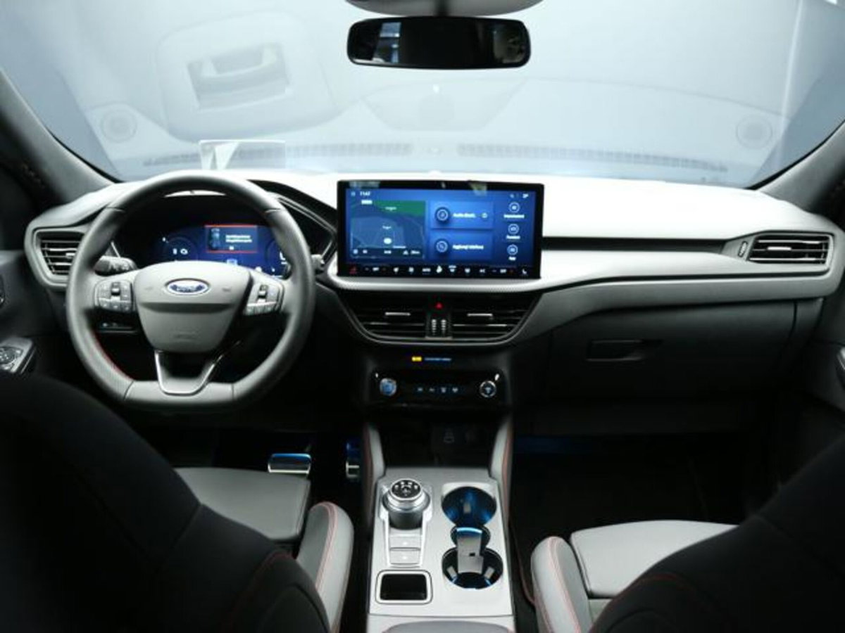 Ford Kuga 2.5 Plug In Hybrid 225 CV CVT 2WD ST-Line (12)