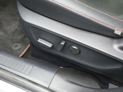 Ford Kuga 2.5 Plug In Hybrid 225 CV CVT 2WD ST-Line (9)