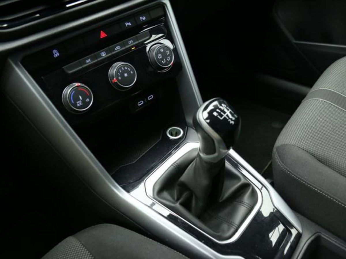 Volkswagen T-Roc 1.0 TSI Life (13)