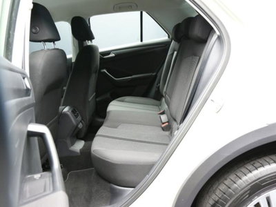 Volkswagen T-Roc 1.0 TSI Life (8)