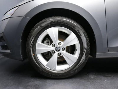 Skoda Octavia Station Wagon 2.0 TDI EVO SCR DSG Wagon Executive (5)
