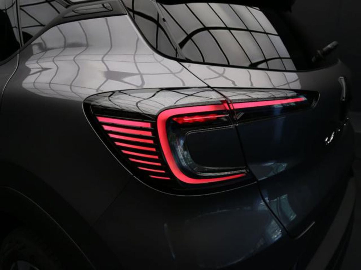 Renault Captur 1.2 eco-g Techno 120cv (11)