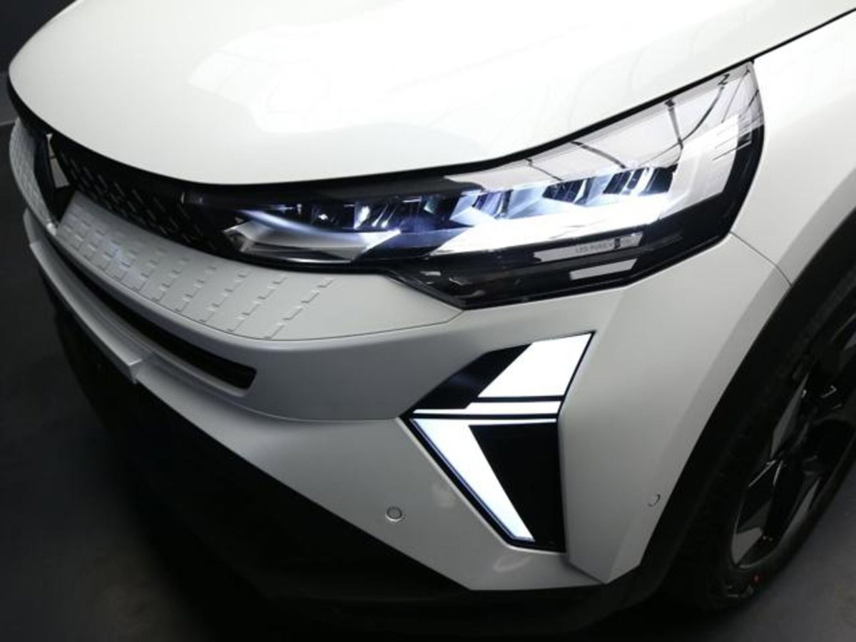 Renault Captur 1.2 eco-g Techno 120cv (10)