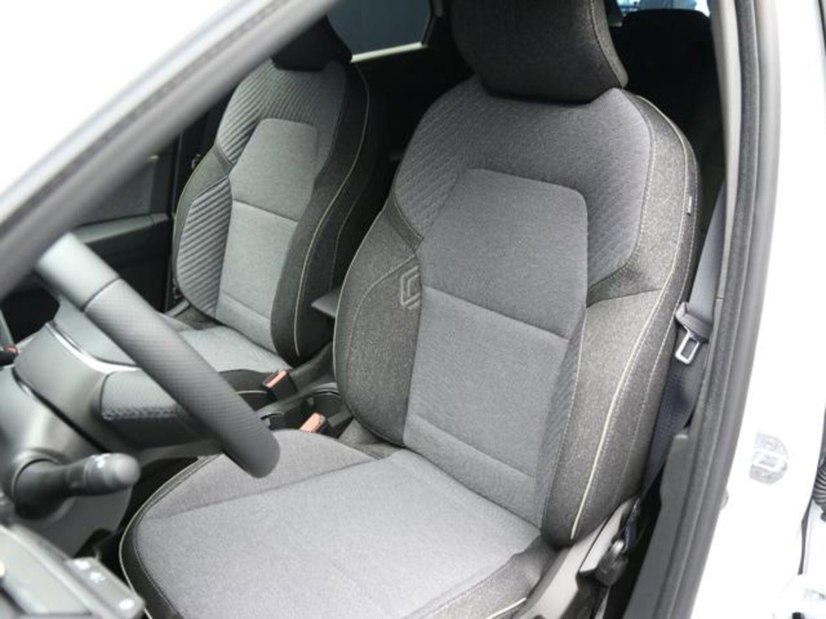 Renault Captur 1.2 eco-g Techno 120cv (9)