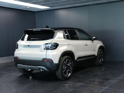 Jeep Avenger 1.2 turbo e-hybrid mhev Summit fwd 110cv edct6 (3)