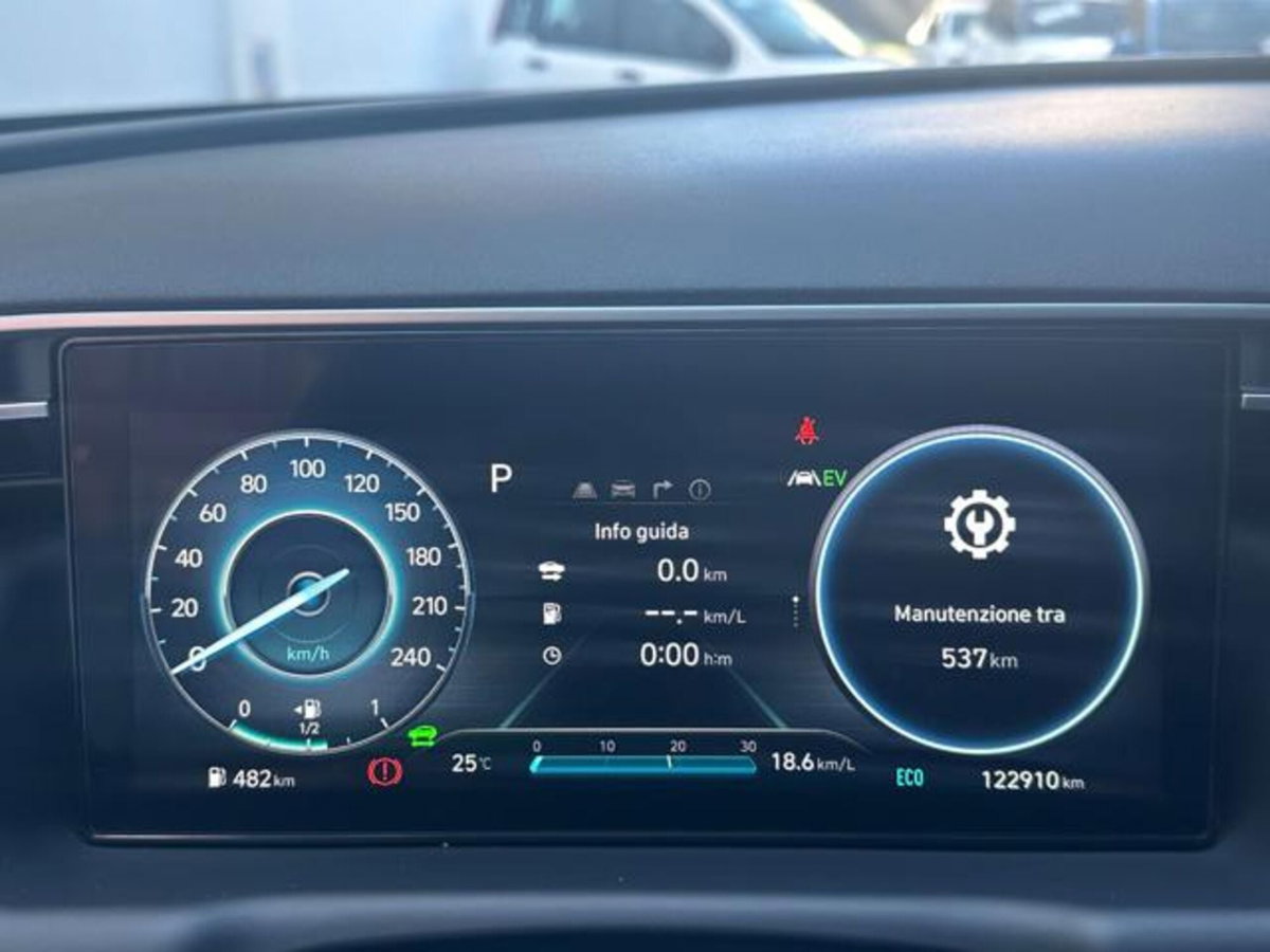 Hyundai Tucson 1.6 hev Exellence 4wd auto (9)