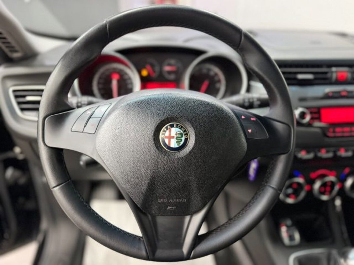 Alfa Romeo Giulietta 1.4 Turbo Distinctive 120cv (18)