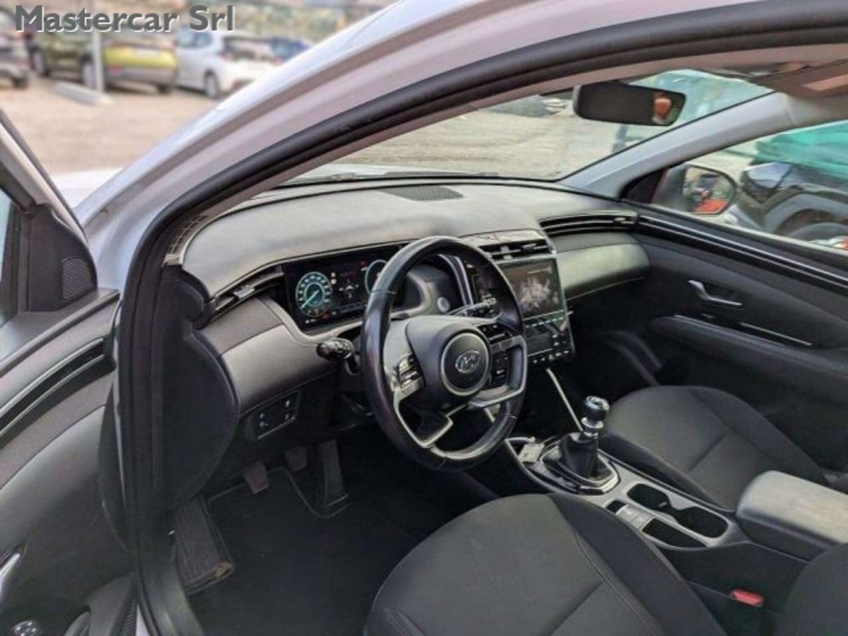 Hyundai Tucson 1.6 crdi 48V Xline 2wd dct (5)
