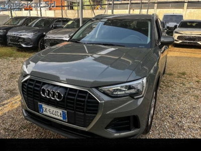 Audi Q3 1.4 TFSI 150 CV Business (2)