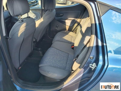 Lancia Ypsilon 1.0 FireFly 5 porte S&S Hybrid Gold Plus (11)