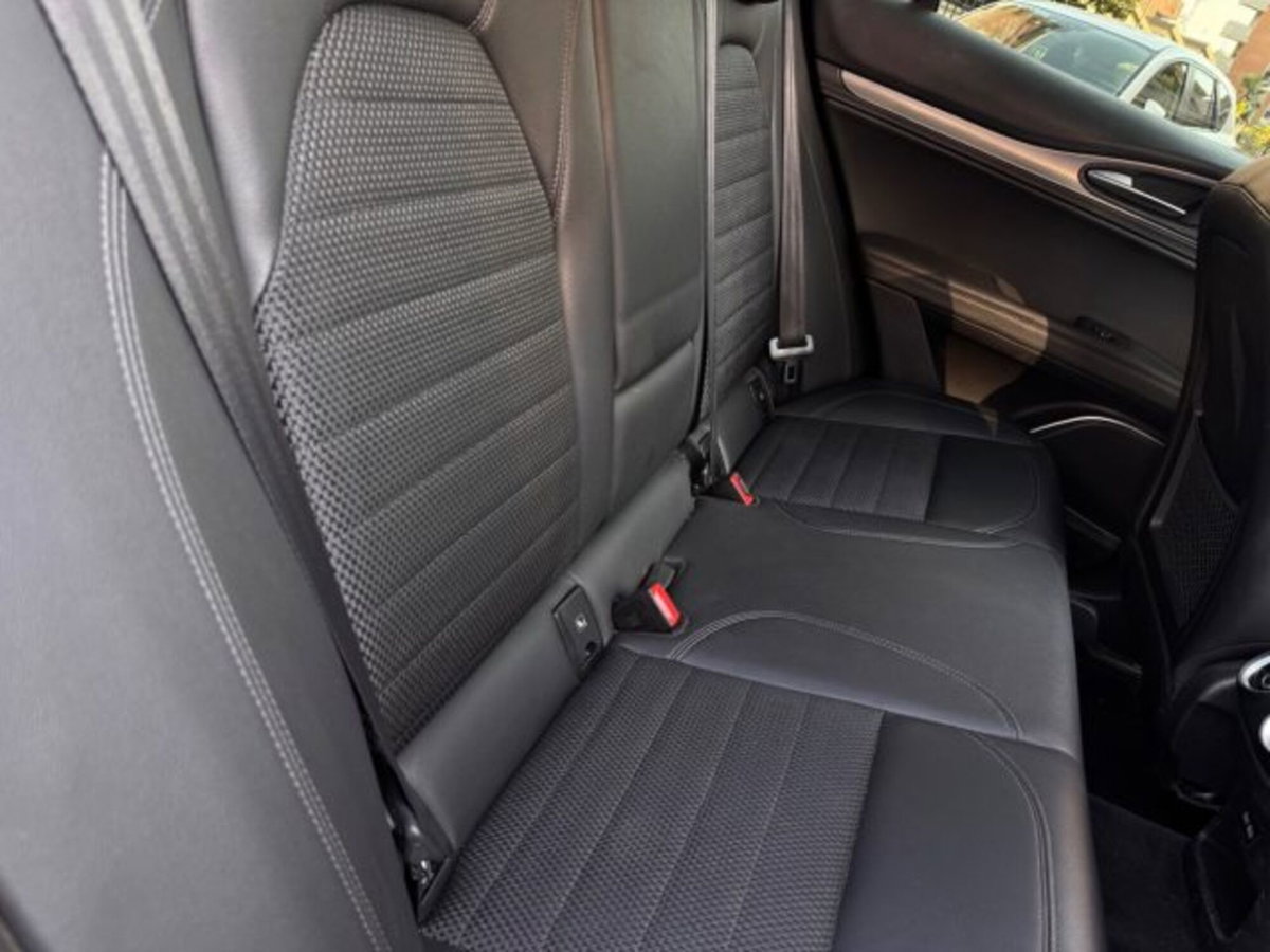 Alfa Romeo Stelvio Stelvio 2.2 Turbodiesel 190 CV AT8 Q4 Sprint (12)