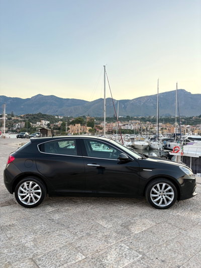 Alfa Romeo Giulietta 1.6 JTDm-2 Distinctive (4)