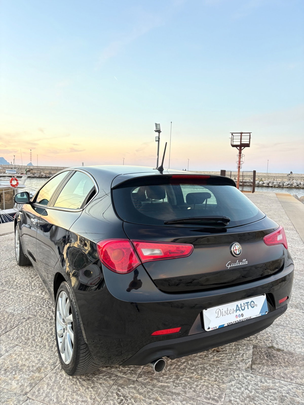 Alfa Romeo Giulietta 1.6 JTDm-2 Distinctive (7)