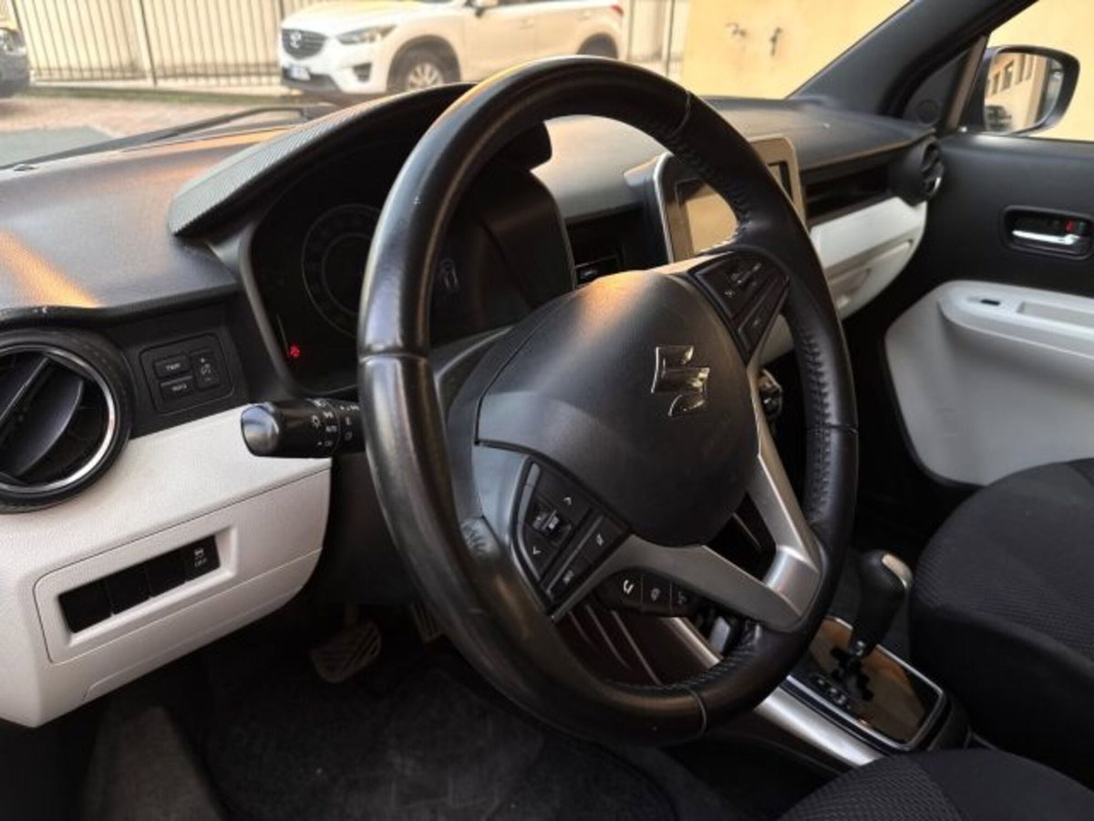 Suzuki Ignis 1.2 Dualjet iTop AGS (11)