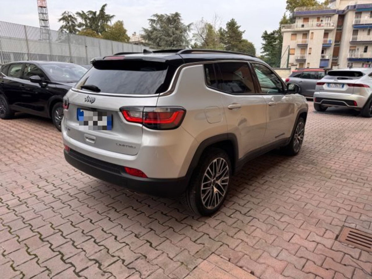 Jeep Compass 1.3 T4 190CV PHEV AT6 4xe Limited (4)