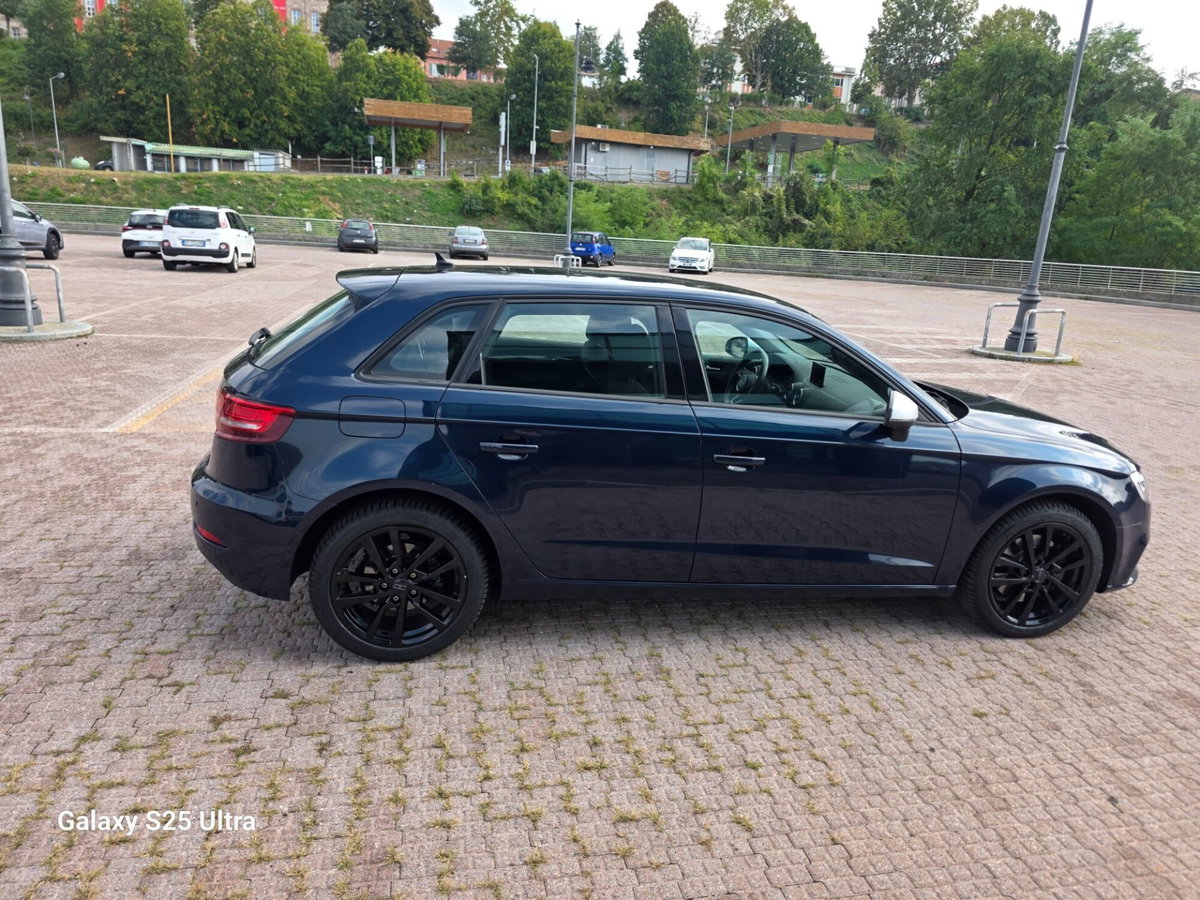 Audi A3 Sportback 2.0 TDI 150 CV clean diesel S tronic Attraction (12)
