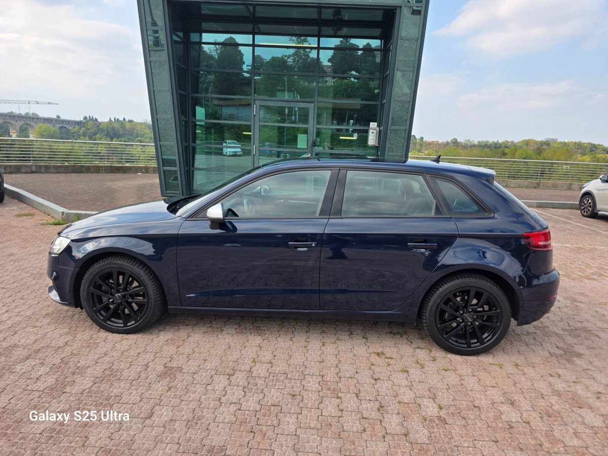 Audi A3 Sportback 2.0 TDI 150 CV clean diesel S tronic Attraction (14)