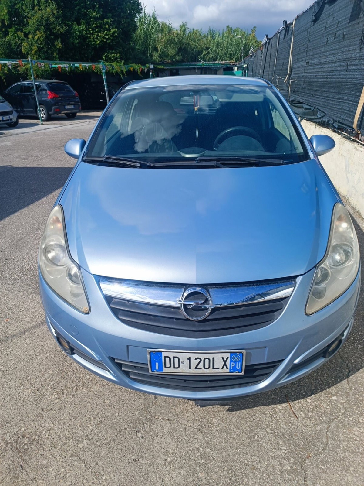 Opel Corsa 1.2 3 porte Enjoy (2)