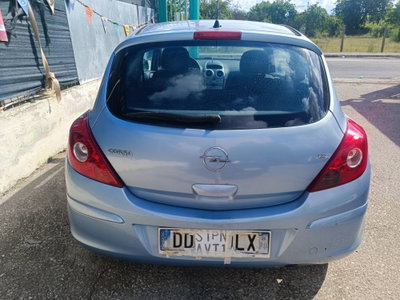 Opel Corsa 1.2 3 porte Enjoy (3)