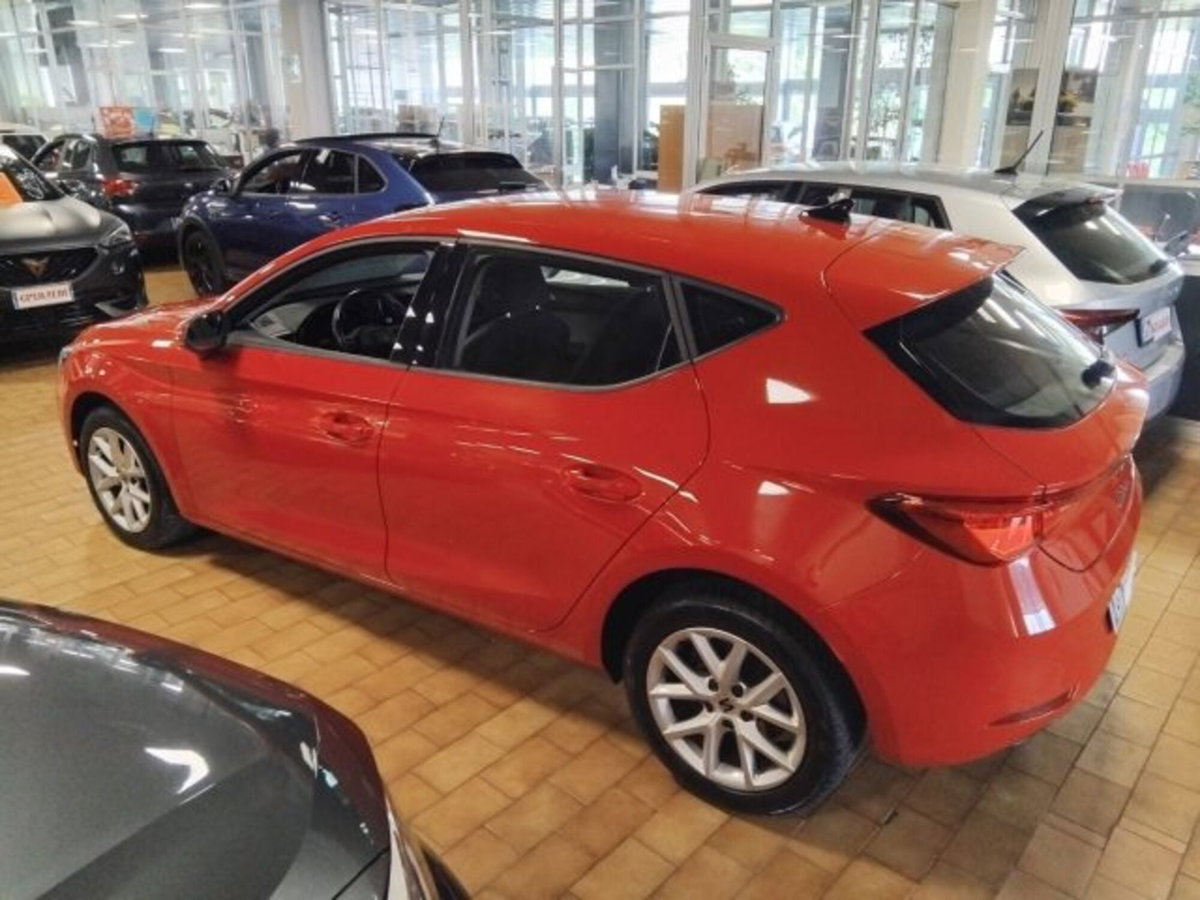 SEAT Leon 1.0 tsi Style 110cv (4)