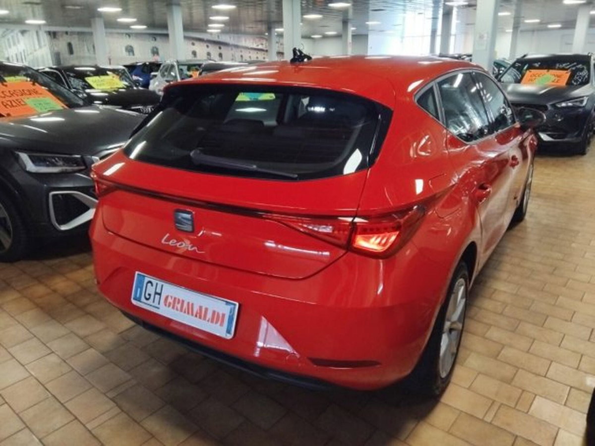 SEAT Leon 1.0 tsi Style 110cv (5)