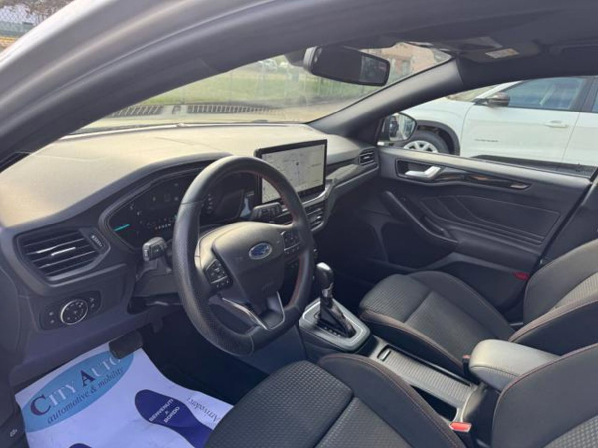 Ford Focus Station Wagon 1.0 EcoBoost Hybrid 155 CV SW ST-Line (8)
