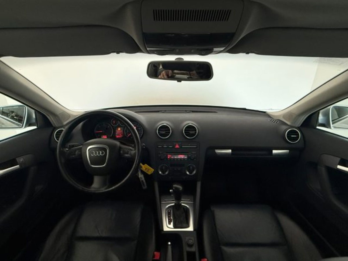 Audi A3 Sportback 2.0 16V TDI Ambition (10)