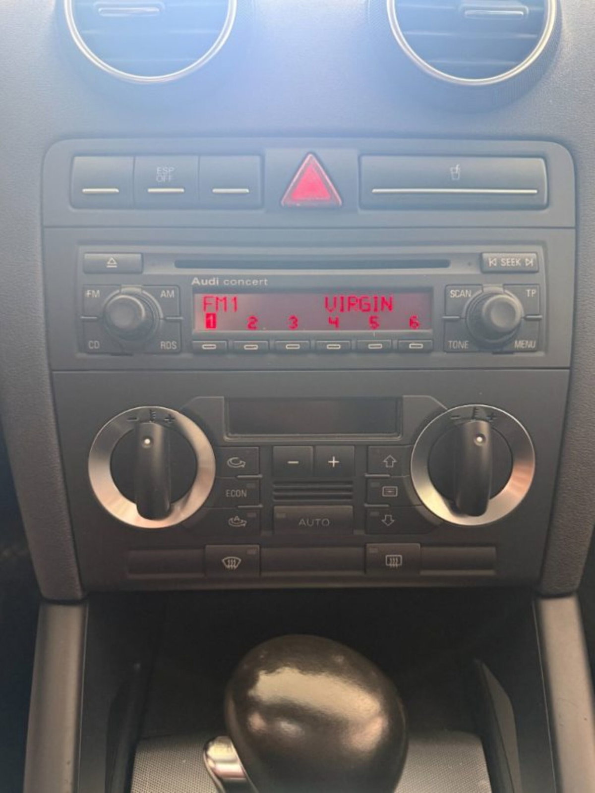 Audi A3 Sportback 2.0 16V TDI Ambition (16)