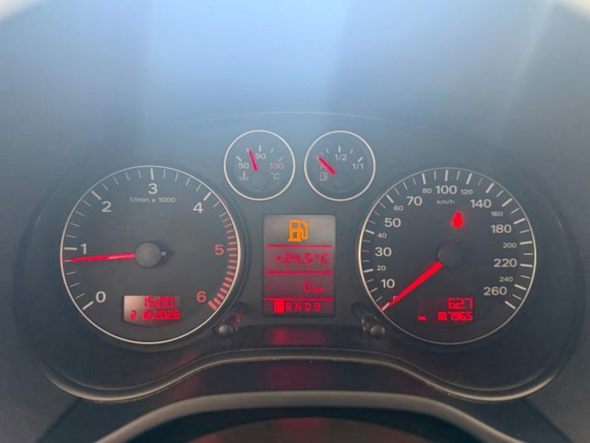 Audi A3 Sportback 2.0 16V TDI Ambition (18)