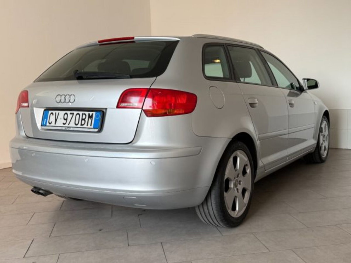 Audi A3 Sportback 2.0 16V TDI Ambition (6)