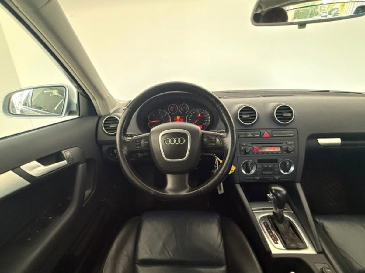 Audi A3 Sportback 2.0 16V TDI Ambition (9)