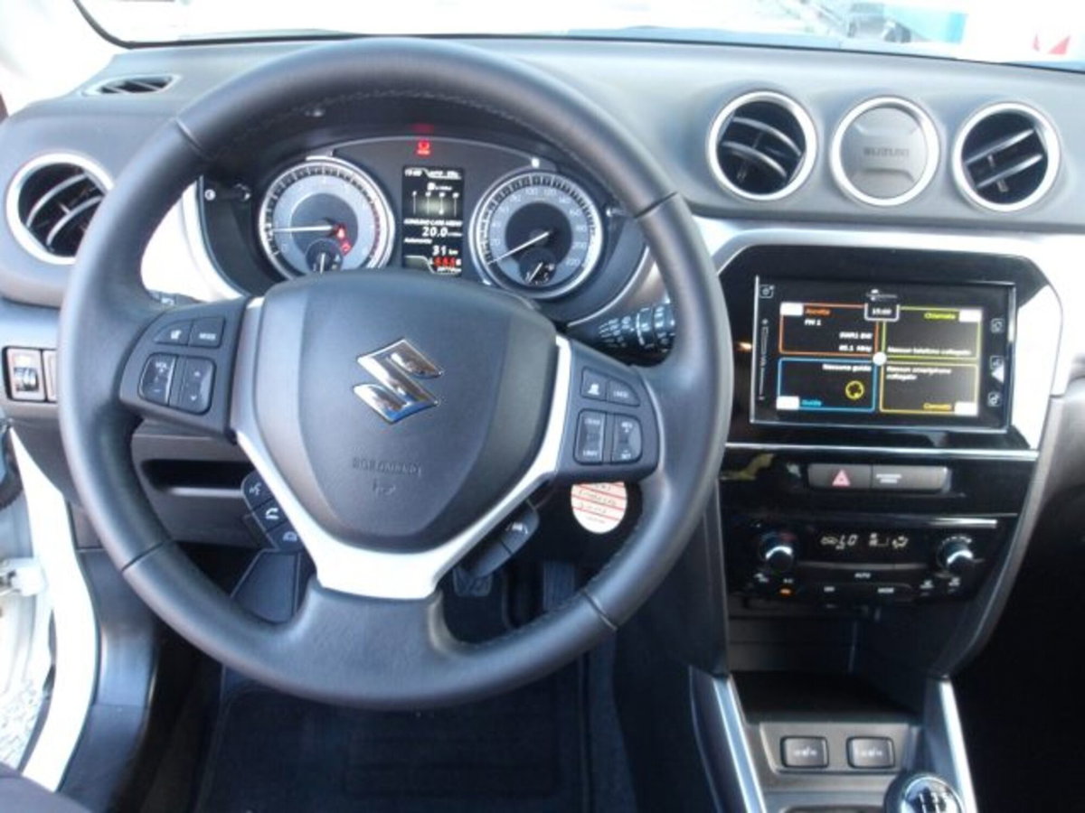 Suzuki Vitara 1.0 Boosterjet 4WD AllGrip Cool (16)